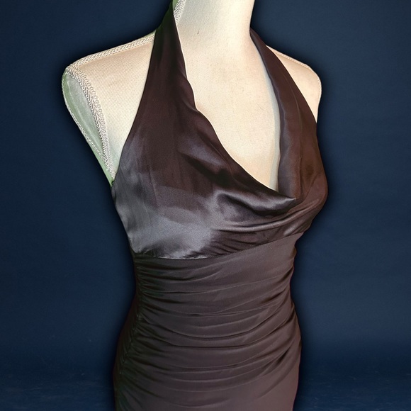 NWT Laundry By Shelli Segal Black Silk Ruched Bodice Halterneck Gown Size 4P - Picture 5 of 15